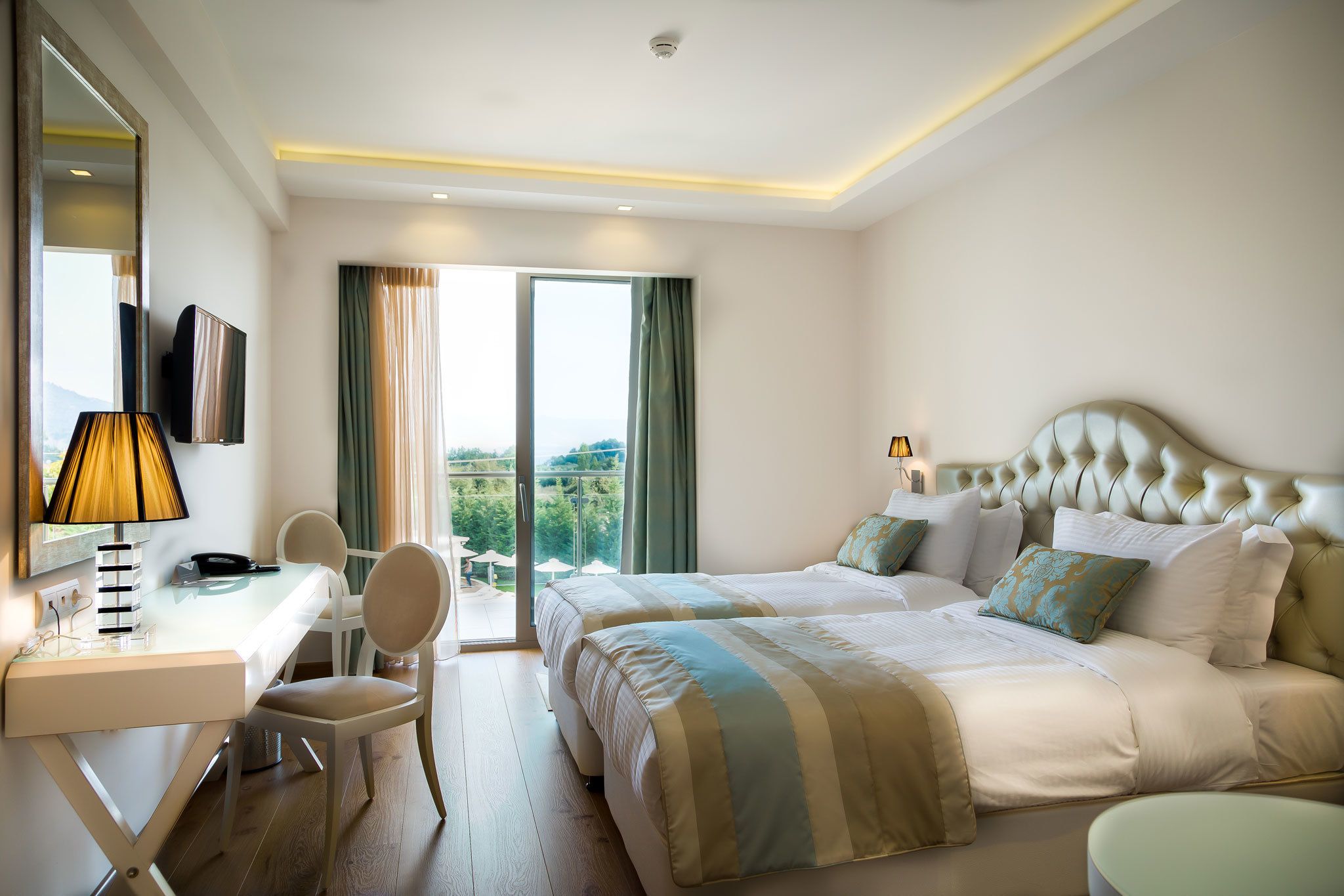 Calma Hotel & Spa gallery image 8