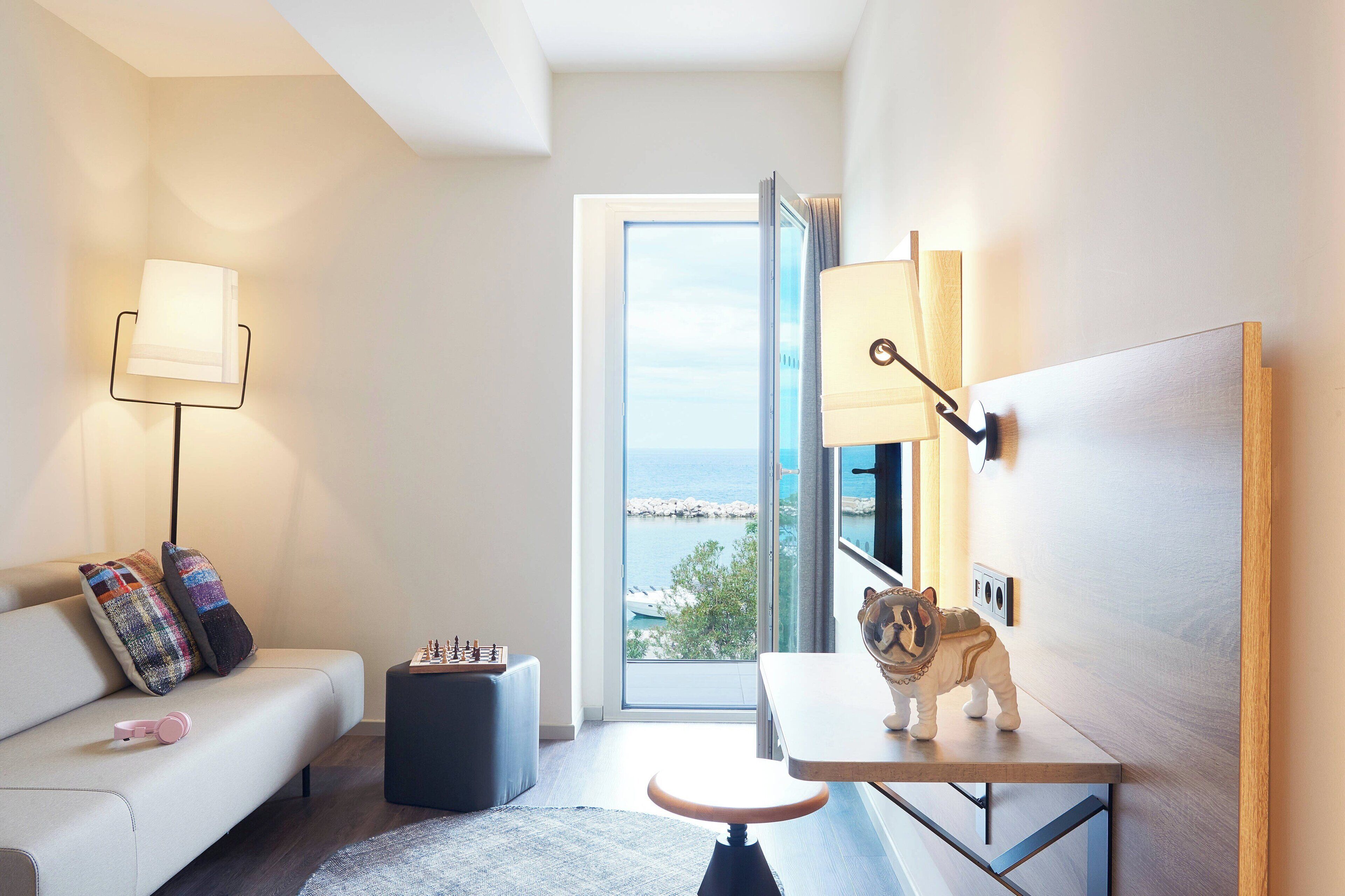 Moxy Patra Marina gallery image 1