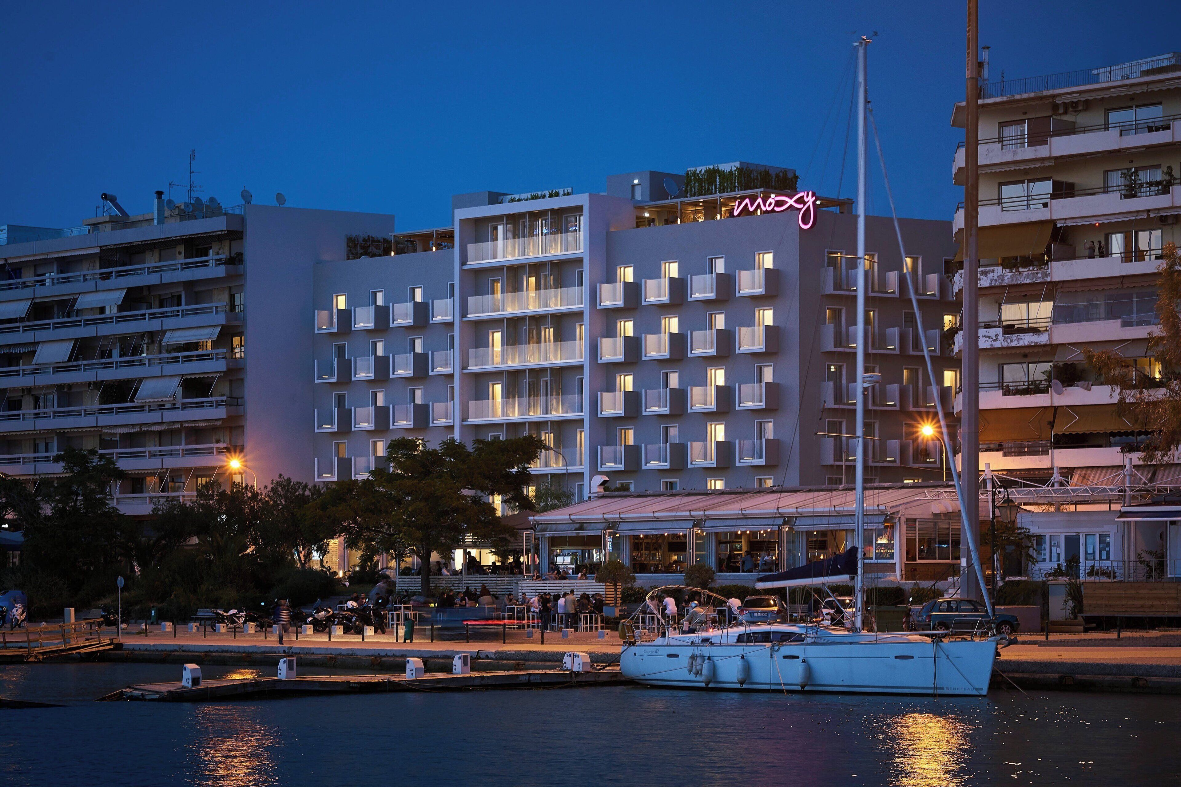 Moxy Patra Marina gallery image 9